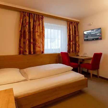 בית הארחה Gidis Hof 3*